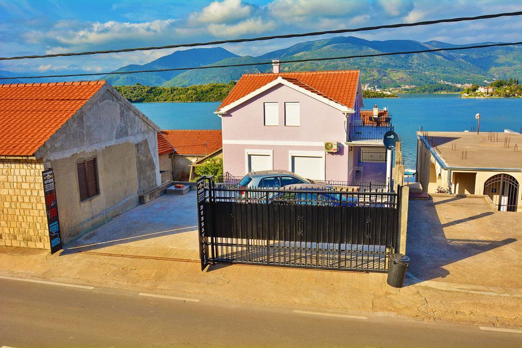 Apartments Bella Di Boka Tivat Eksteriør billede