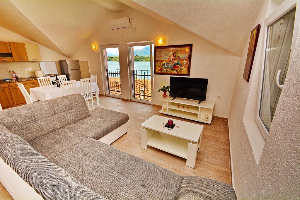 Apartments Bella Di Boka Tivat Eksteriør billede